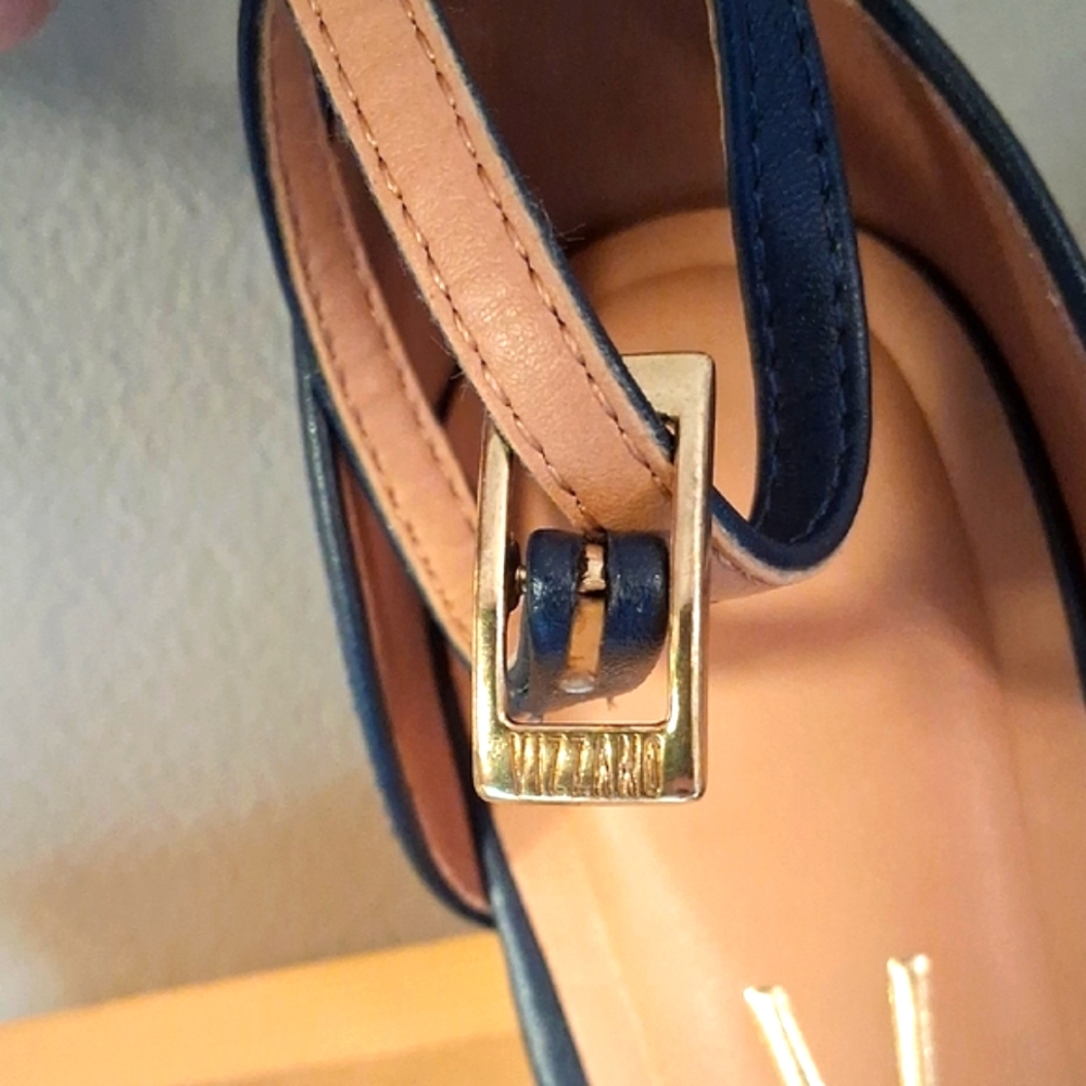 VIZZANO Womens High Heel Half Paw Sandal. Navy. Size 10. Execllent Cond!! - Picture 5 of 15